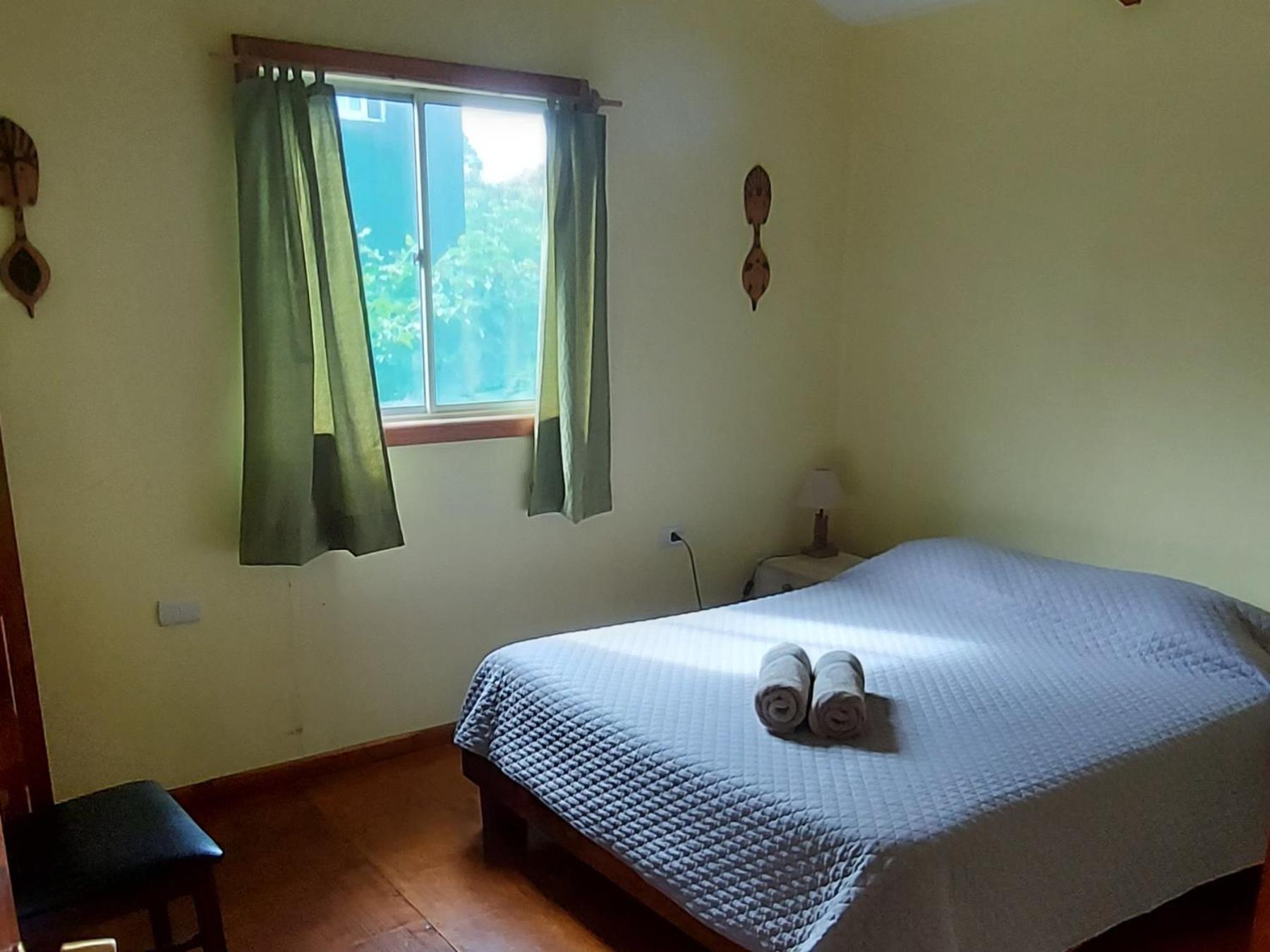 Uka Vaikava Vila Hanga Roa Exterior foto