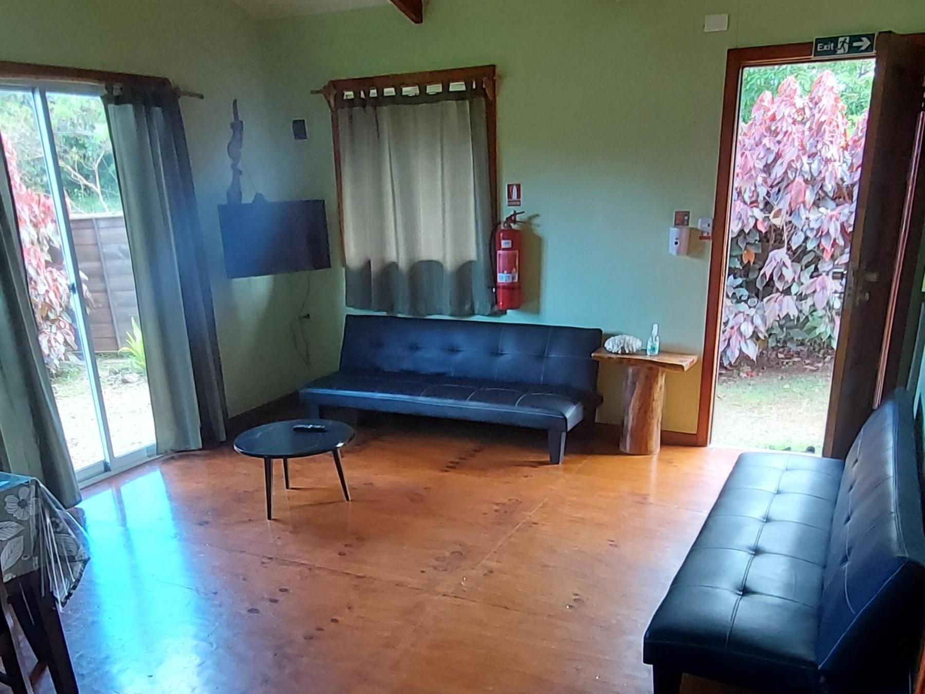 Uka Vaikava Vila Hanga Roa Exterior foto